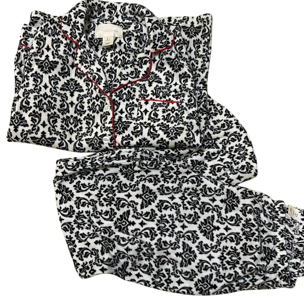 Marilyn Monroe Women's Plush Soft Button up Pajama Set Shirt & Pants Size Small